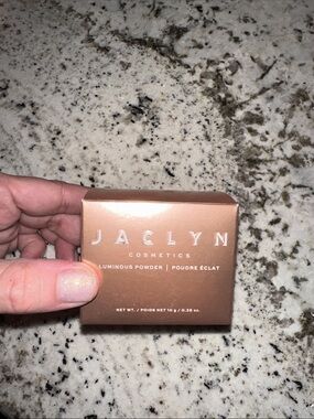 Jaclyn Cosmetics Luminous Powder - Brighten Up